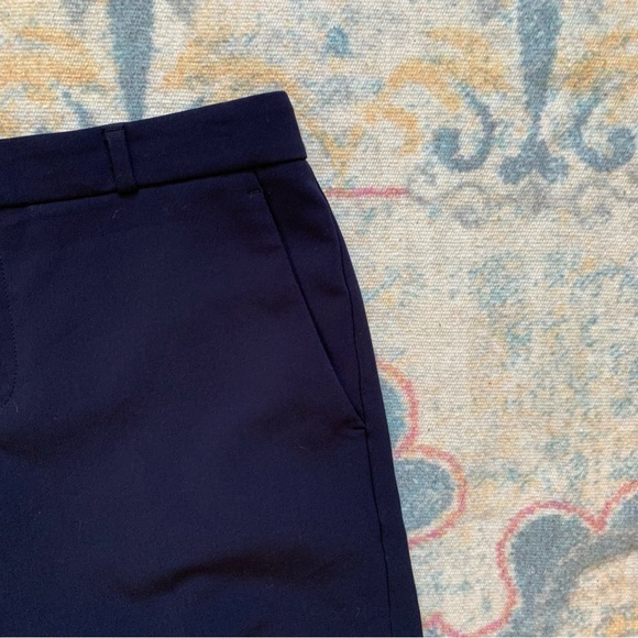 Banana Republic Navy blue 5” shorts Size 6 - Picture 5 of 6